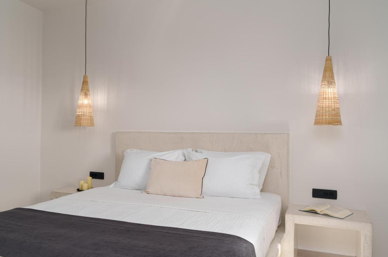 Almira Luxury Suites Perivolos  Exterior foto